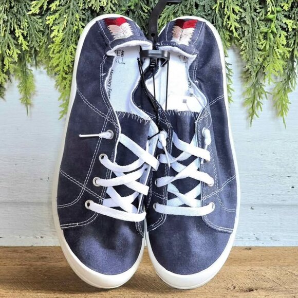 Size 9.5 Blue & White Scrunch Back Slip On Time 7 Tru Sneakers Memory Foam Shoes - Picture 1 of 5